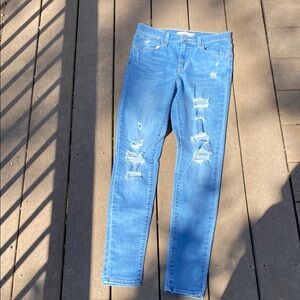 Levi’s Distressed Light Blue Women's Jeans